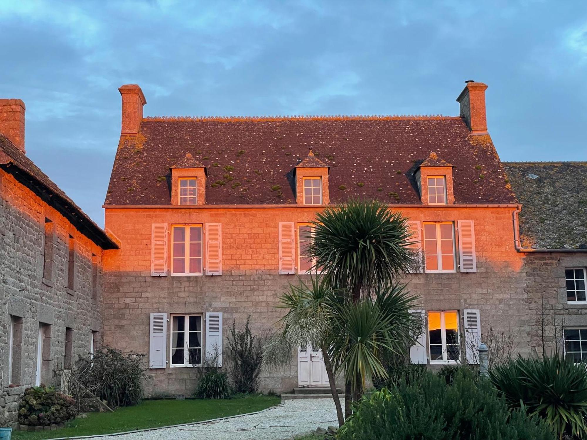 La Ferme De Nehou Hotell Gatteville-le-Phare Exteriör bild