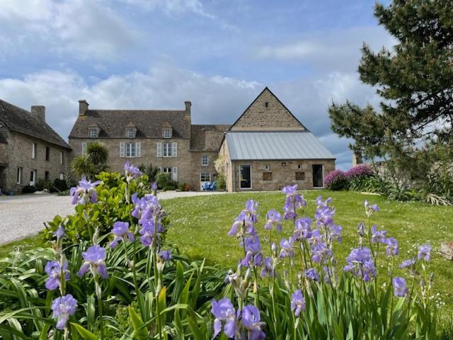 La Ferme De Nehou Hotell Gatteville-le-Phare Exteriör bild
